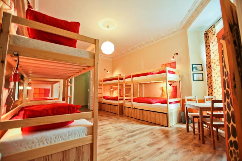 Poco Loco Hostel Познань Номер фото