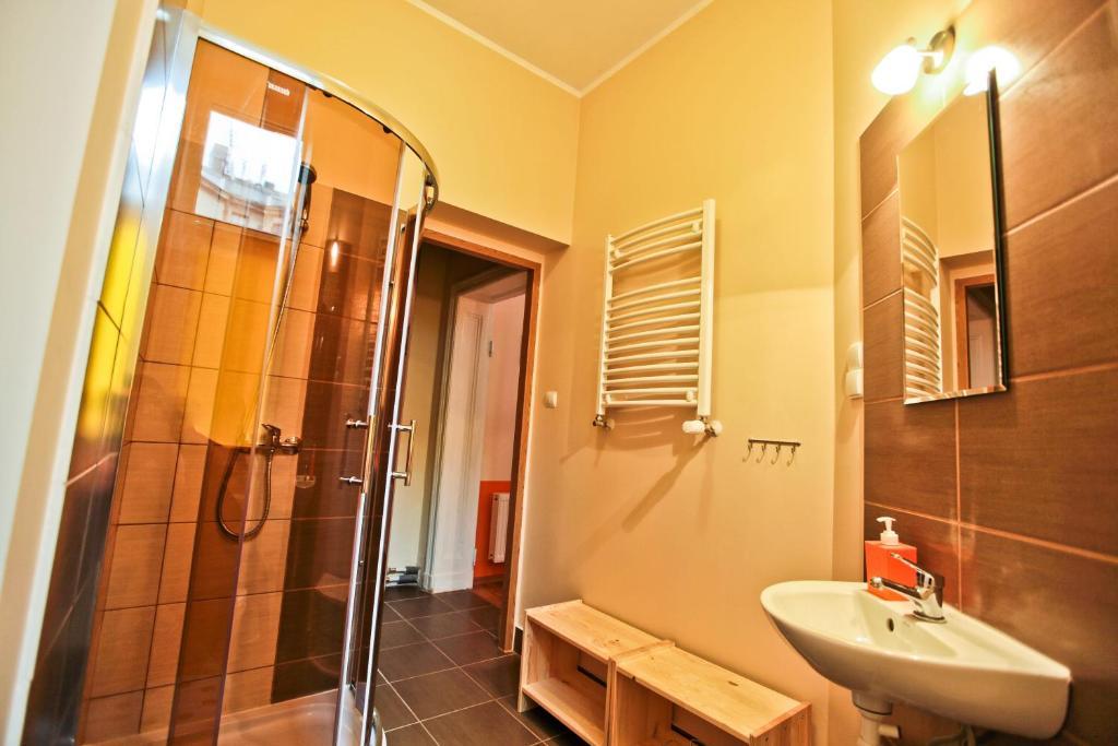 Poco Loco Hostel Познань Номер фото