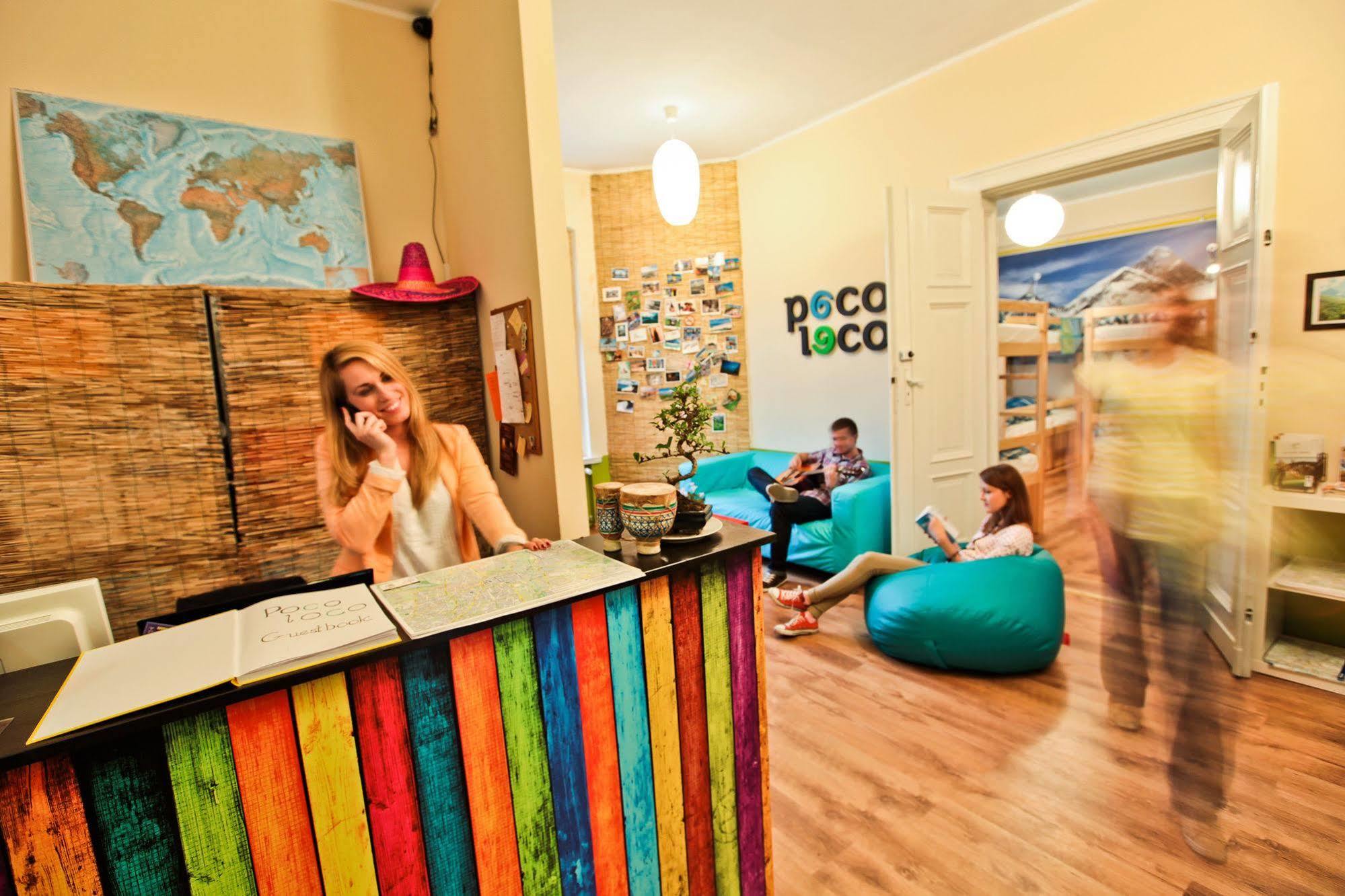 Poco Loco Hostel Познань Экстерьер фото